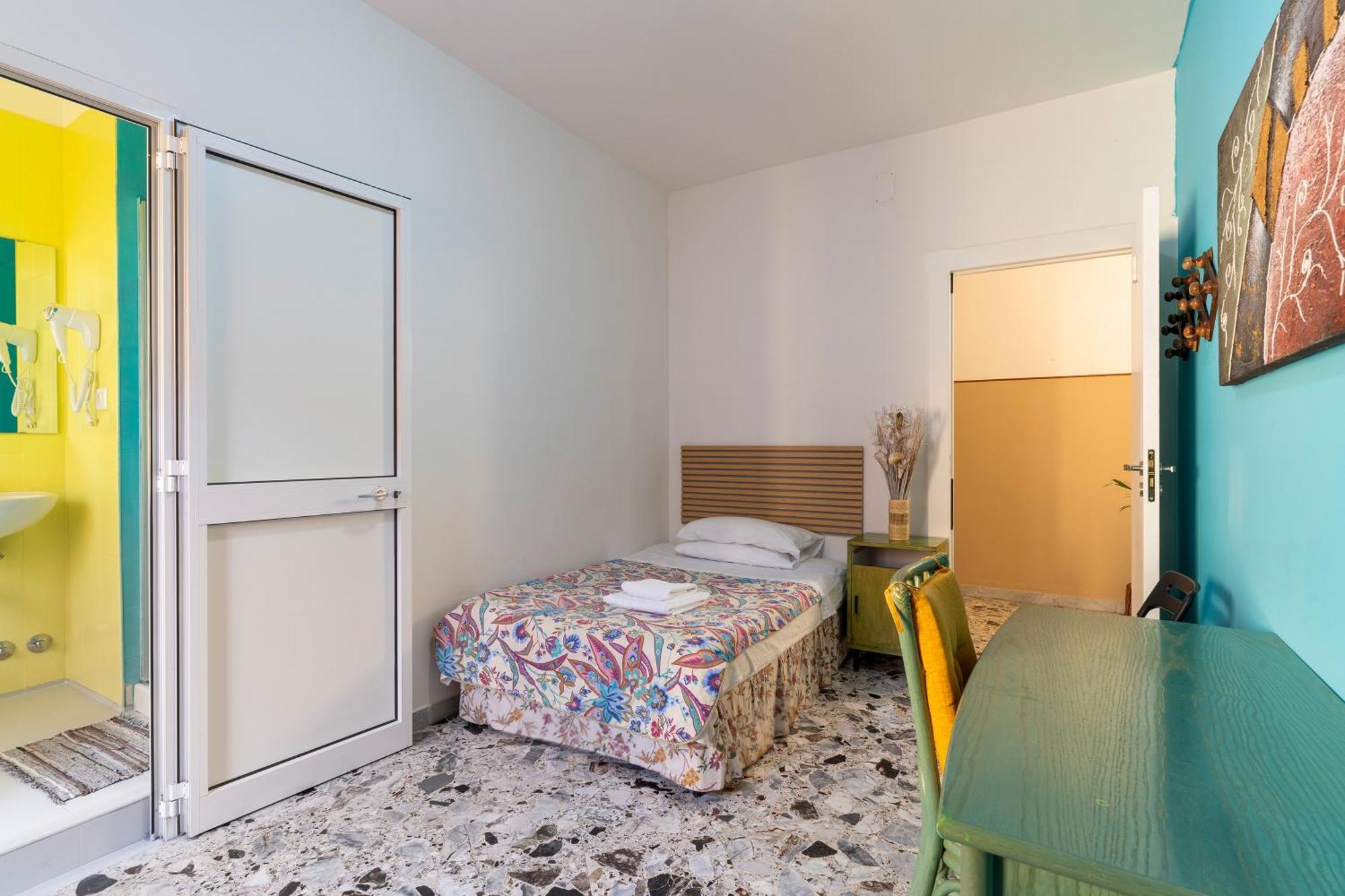 Casa Di Madre Antonia Otel Brindisi Dış mekan fotoğraf